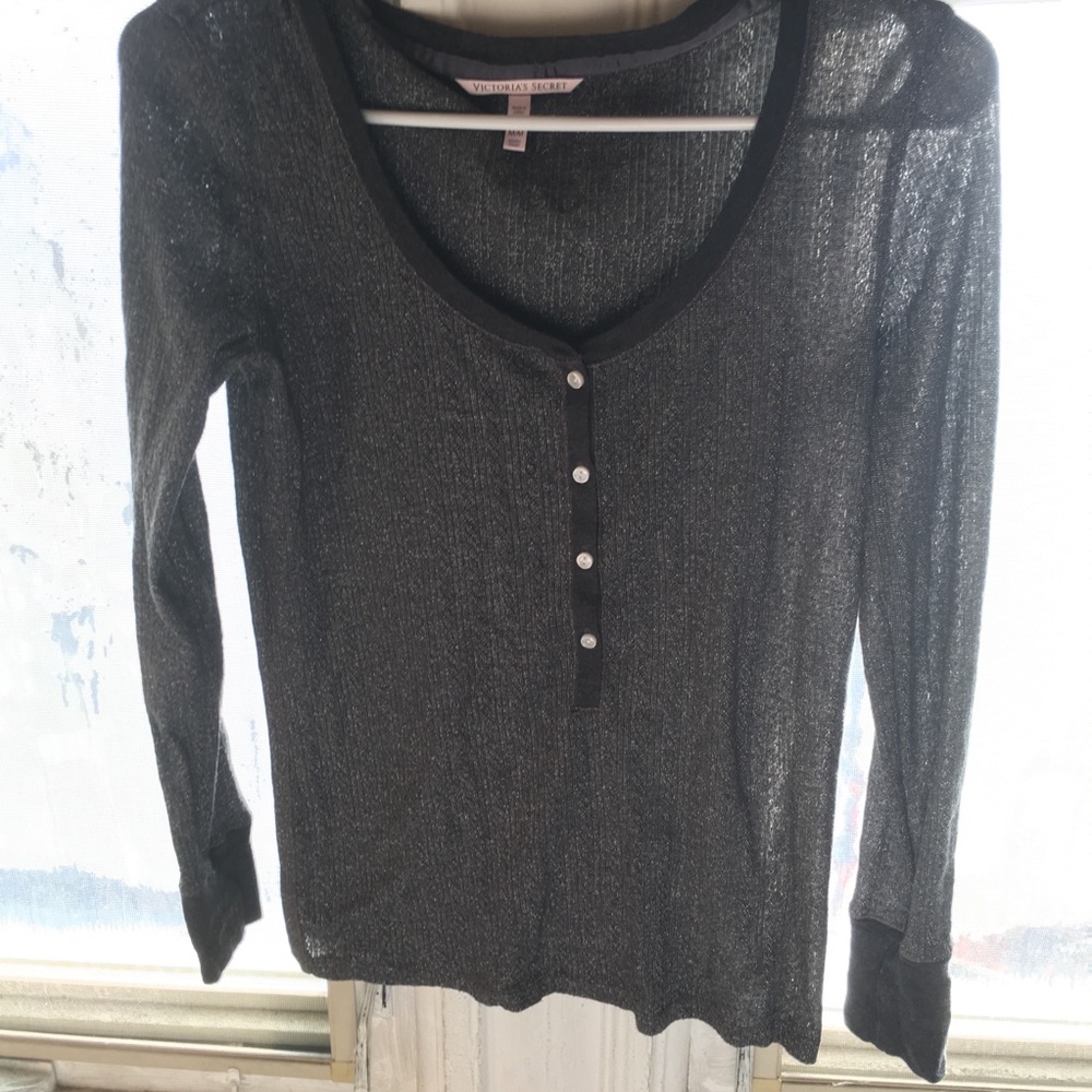 Victoria’s Secret Long Sleeve Tee